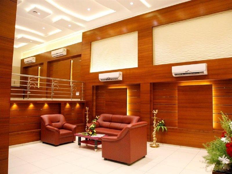 Hotel Poppys S.E.T Residency Kumbakonam Exterior foto