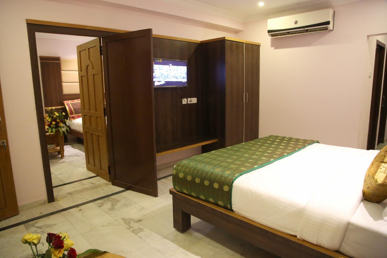 Hotel Poppys S.E.T Residency Kumbakonam Exterior foto